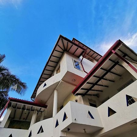 The Finz Hotel Hikkaduwa Exterior foto