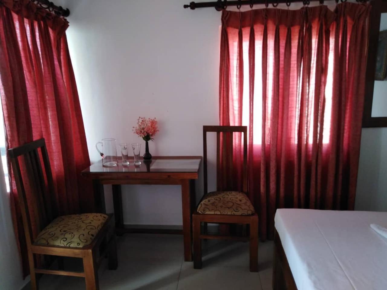 The Finz Hotel Hikkaduwa Exterior foto