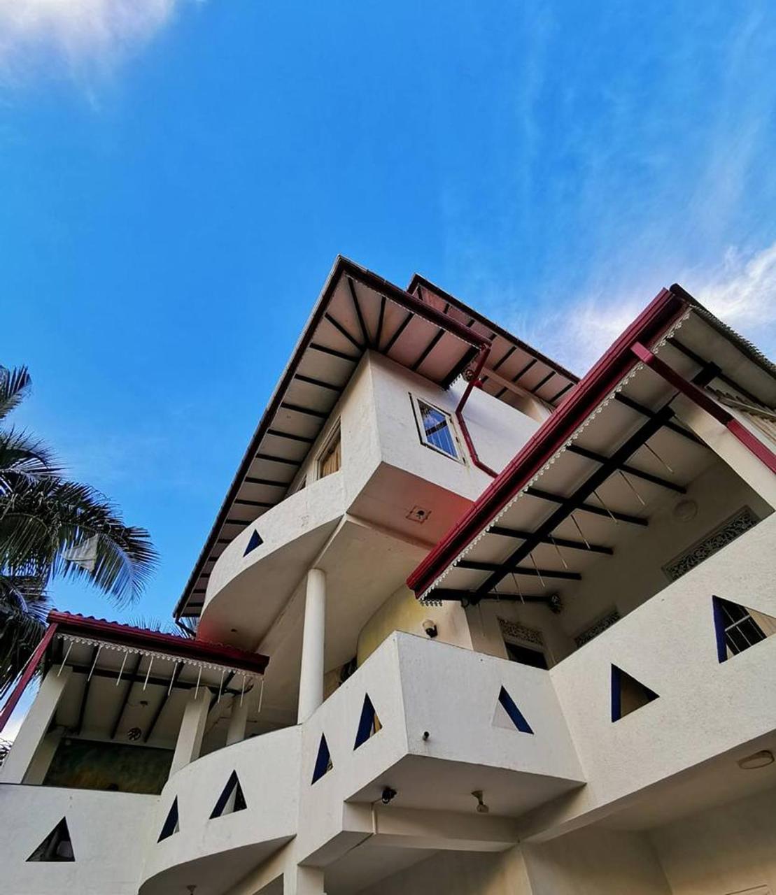 The Finz Hotel Hikkaduwa Exterior foto