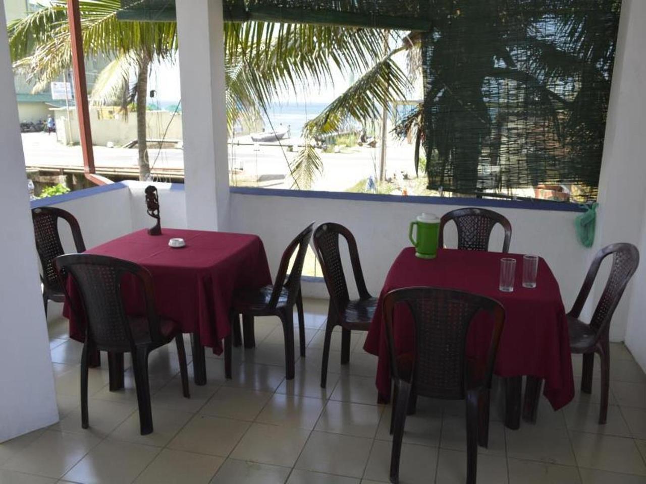 The Finz Hotel Hikkaduwa Exterior foto